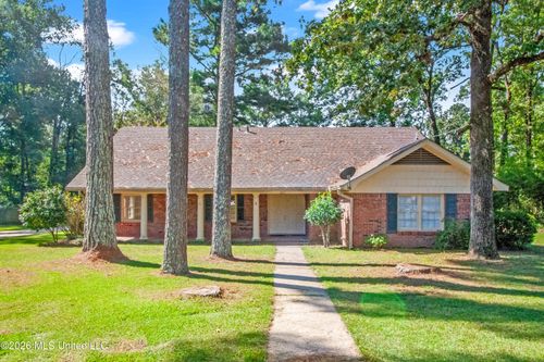 271 N Woodland Dr, Forest, MS, 39074-3307 | Card Image