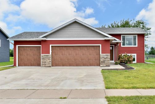 1025 Majestic St, Wabasha, MN, 55981-7662 | Card Image