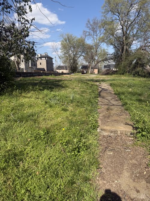 1812 4th Ave N, Nashville, TN, 37208-1620 | Card Image