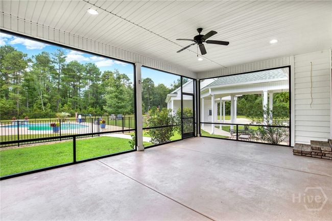 Screened Porch | Image 32