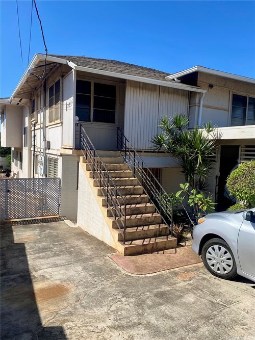 3237 Charles St, Honolulu, HI, 96816-1213 | Card Image