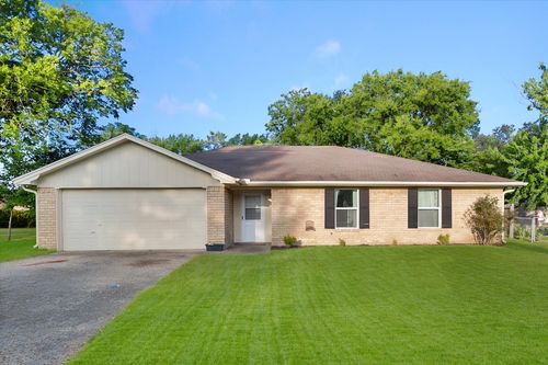 2604 Fairmont Cir, Corsicana, TX, 75110-1808 | Card Image