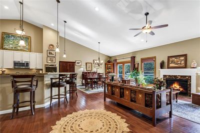 Stunning Vaulted Great Room Ranch with Fabulous Open Floor Plan | Image 3