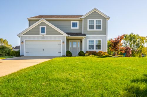 4548 Lauren Ln, Saint Joseph, MI, 49085-8651 | Card Image