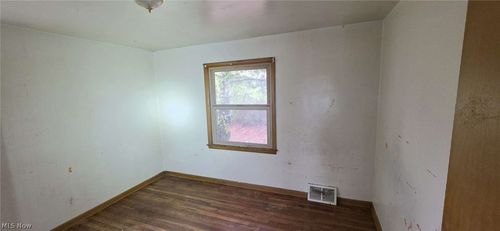 16415 Huntmere Avenue, Cleveland, OH, 44110 | Card Image