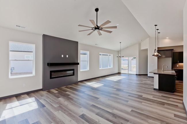 2877 Rock Creek Dr, House other with 4 bedrooms, 2 bathrooms and null parking in Grand Junction CO | Image 7