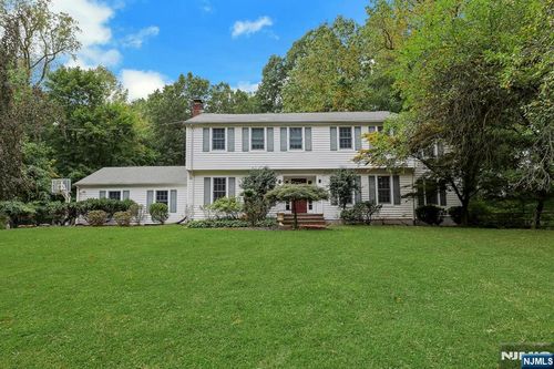 51 Millbrook Cir, Norwood, NJ, 07648-2409 | Card Image