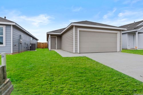 12811 Kathleen St, Saint Hedwig, TX, 78152-0670 | Card Image