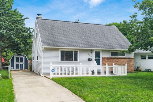 618 Savannah Dr, Columbus, OH, 43228-2940 | Card Image