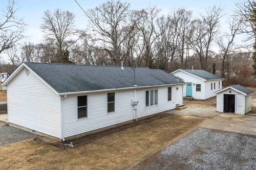 16 4th Ave, Cape May Court House, NJ, 08210-2339 | Card Image