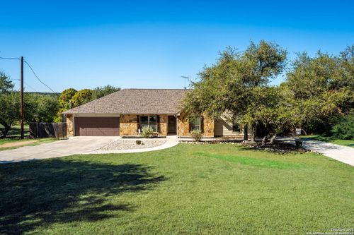 2825 Rocky Ridge Loop, Canyon Lake, TX, 78133-2041 | Card Image