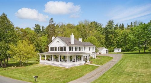 4 Porter St, Granby, MA, 01033-9516 | Card Image