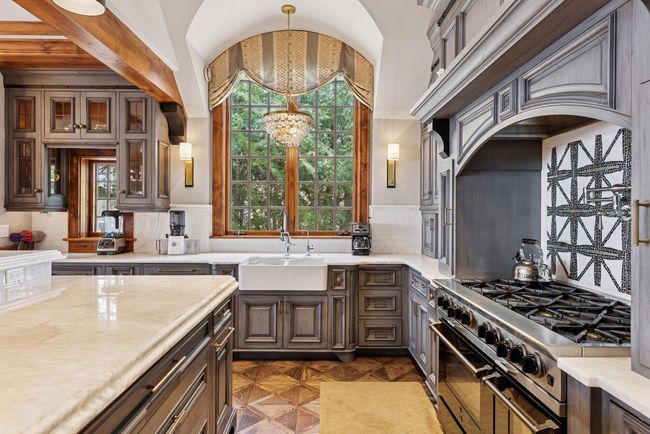 6425 Virginia Dr, House other with 4 bedrooms, 6 bathrooms and null parking in Excelsior MN | Image 20