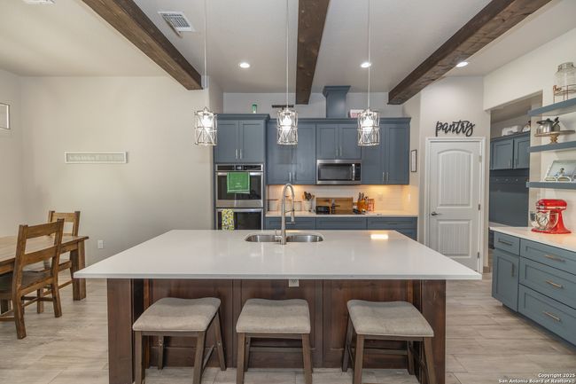 72 Red Fox, House other with 4 bedrooms, 3 bathrooms and null parking in Poteet TX | Image 8
