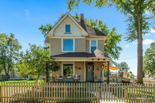 325 Grant St, Sheridan, IL, 60551-2037 | Card Image