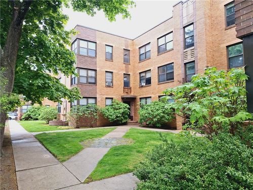 218 Waterman Street, Providence, RI, 02906 | Card Image