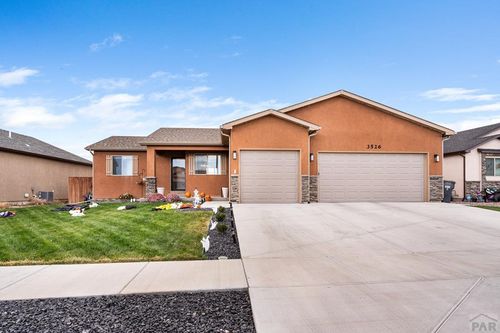 3526 Ptarmigan Ln, Pueblo, CO, 81005-4040 | Card Image