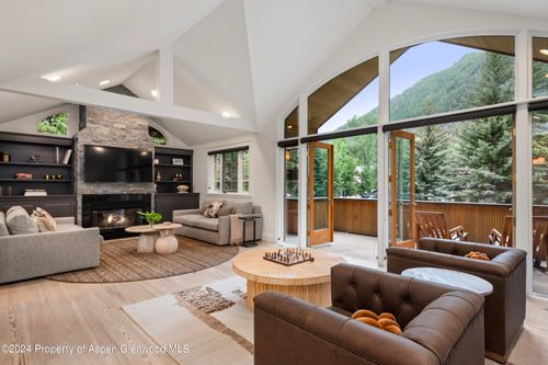 421 S West End St, Aspen, CO, 81611-2051 | Card Image