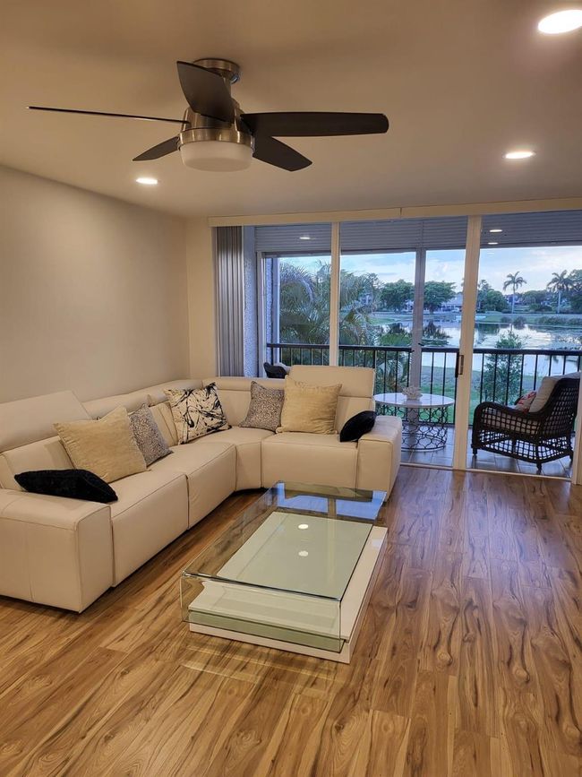 APT-201 - 4266 Deste Ct, Condo with 2 bedrooms, 2 bathrooms and null parking in Lake Worth FL | Image 9