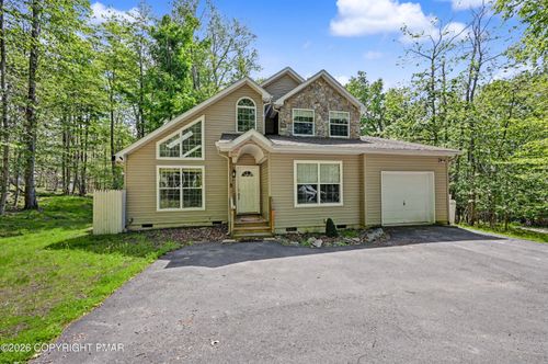 1122 Ranger Trl, Pocono Lake, PA, 18347-7786 | Card Image