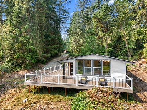 10711 Edgewood Dr, Anderson Island, WA, 98303-9688 | Card Image