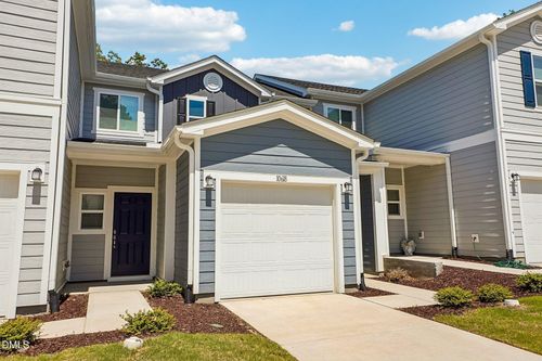10618 Brookside Dr, Raleigh, NC, 27601 | Card Image