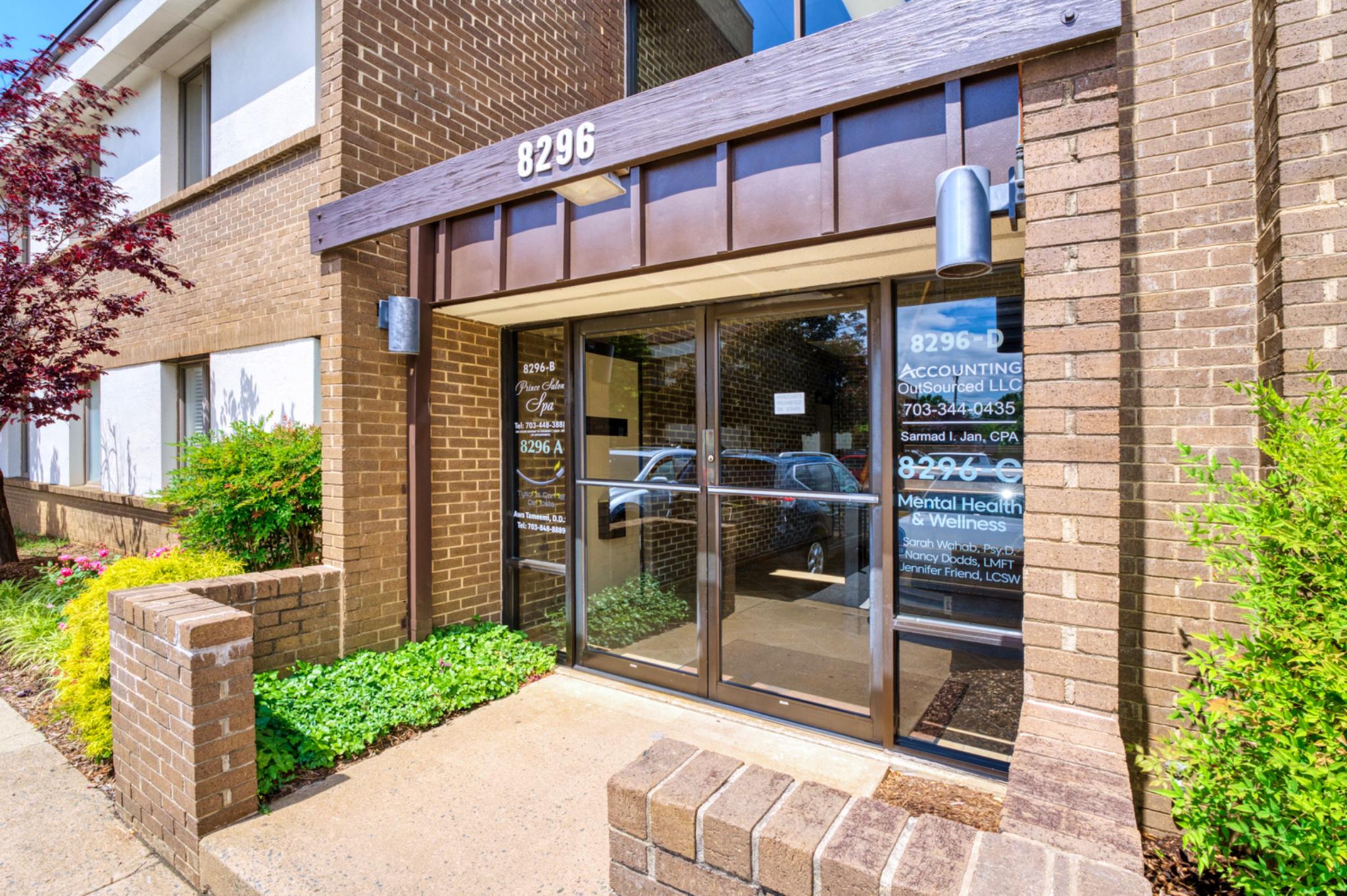Commercial Lease in VIENNA 2