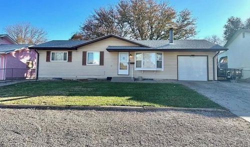 2126 Vinewood Ln, Pueblo, CO, 81005-2730 | Card Image
