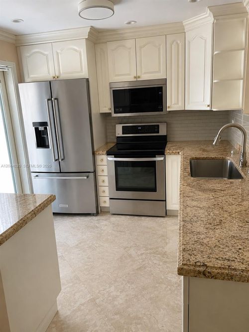 306-219 Ne 14th Ave, Hallandale Beach, FL, 33009-7488 | Card Image