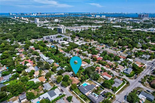 1420 Ne 137th St, North Miami, FL, 33161-3514 | Card Image
