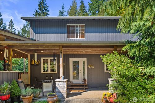 12310 461st Ave Se, North Bend, WA, 98045-8884 | Card Image