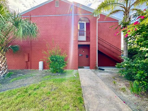 1095a-1095 82nd Ter N, ST PETERSBURG, FL, 33702-4103 | Card Image