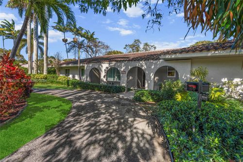 16141 Sw 83rd Ave, Palmetto Bay, FL, 33157-3606 | Card Image