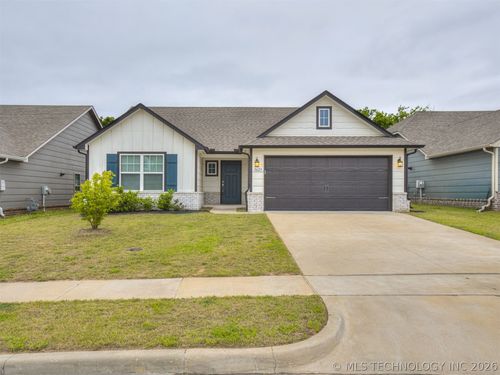 3625 Quebec St, Broken Arrow, OK, 74014-2071 | Card Image