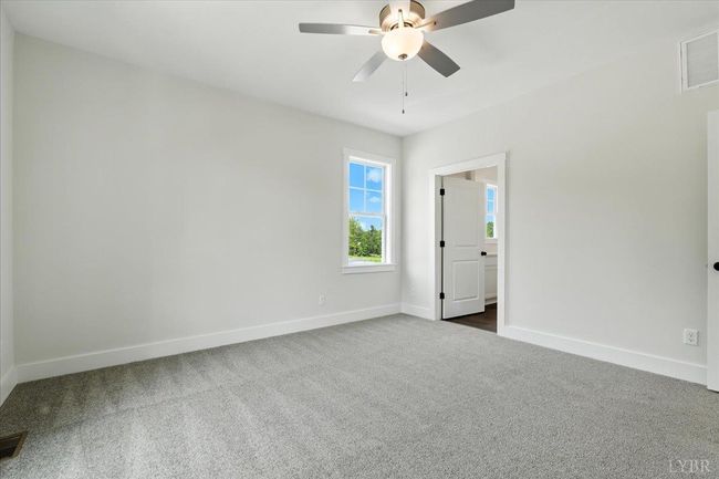 8666 Hat Creek Rd, House other with 3 bedrooms, 2 bathrooms and null parking in Brookneal VA | Image 21