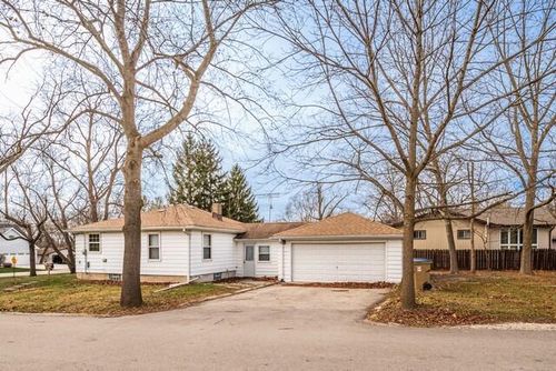 11102 82nd Street, PLEASANT PRAIRIE, WI, 53158 | Card Image