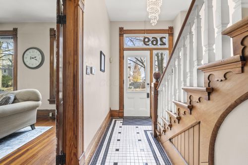 269 S 17th St, Columbus, OH, 43205-1765 | Card Image