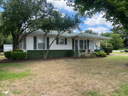 5300 Ira St, Haltom City, TX, 76117-2547 | Card Image