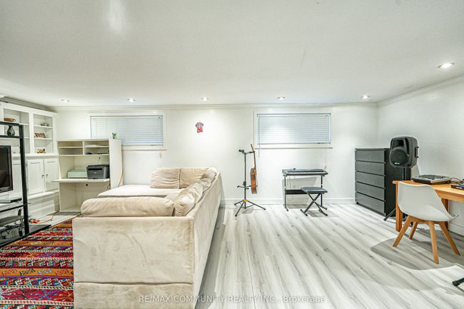 702 Castleguard Cres, House other with 4 bedrooms, 2 bathrooms and 4 parking in Burlington ON | Image 31