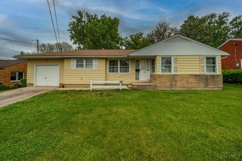 110 Parker Dr, Springboro, OH, 45066-1336 | Card Image