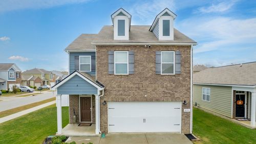 8001 Craighead Dr, Lebanon, TN, 37087-1734 | Card Image