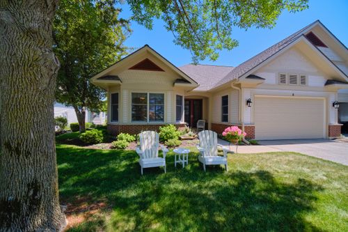 8 Harbor Point Ln, Manistee, MI, 49660-2684 | Card Image