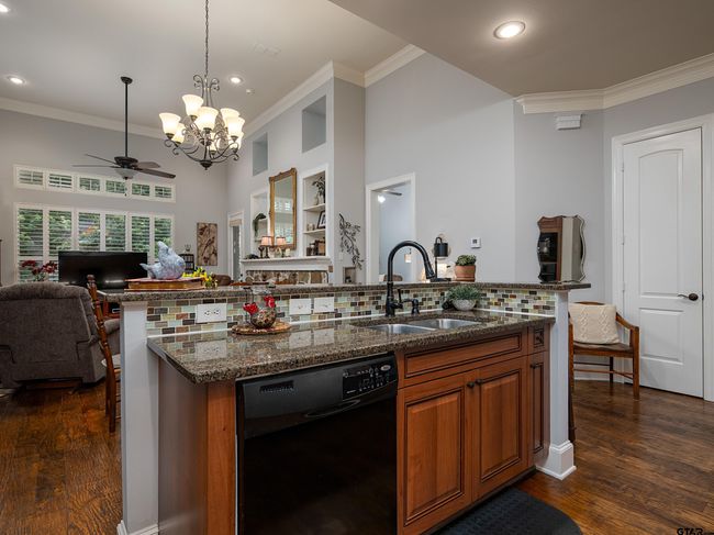 UNIT-1204 - 1857 Stonecrest Blvd, Condo with 3 bedrooms, 2 bathrooms and null parking in Tyler TX | Image 11