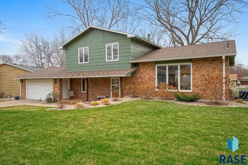 5809 W Bristol Dr, Sioux Falls, SD, 57106-0658 | Card Image