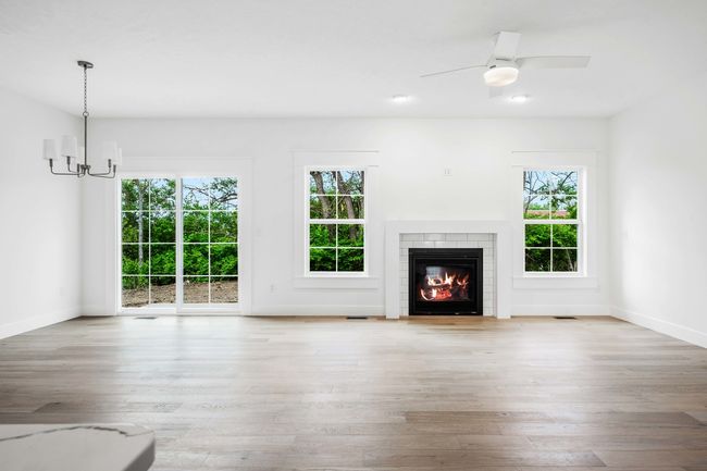 2516 Savanna Rd, House other with 3 bedrooms, 2 bathrooms and 3 parking in Bloomington IL | Image 18