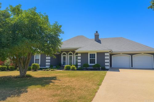 305 Greenmeadow Ln, Jonesboro, AR, 72404-0515 | Card Image