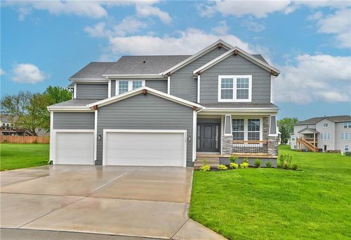 6118 Lewis Dr, Shawnee, KS, 66226-3618 | Card Image