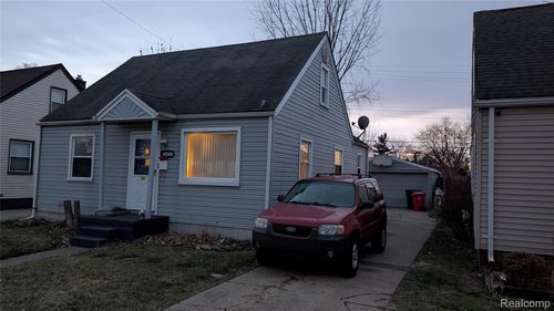 26431 Clancy St, Roseville, MI, 48066-7139 | Card Image