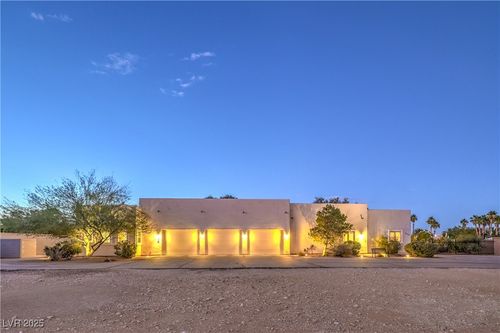 3910 W Pebble Rd, Las Vegas, NV, 89139-7737 | Card Image