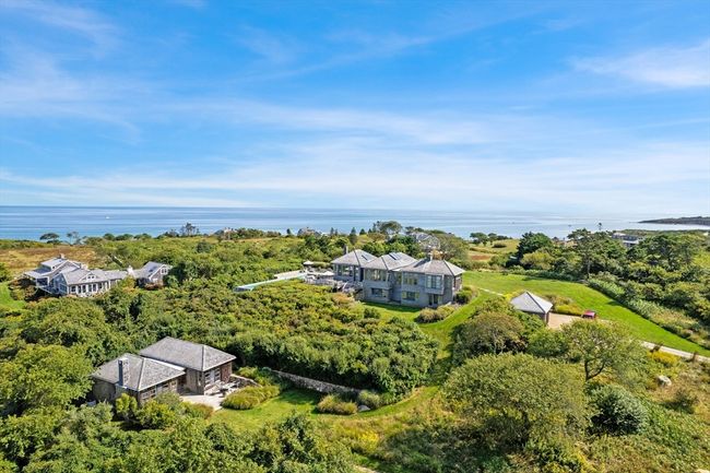 2 Squibnocket Rd, House other with 6 bedrooms, 6 bathrooms and 6 parking in Chilmark MA | Image 5